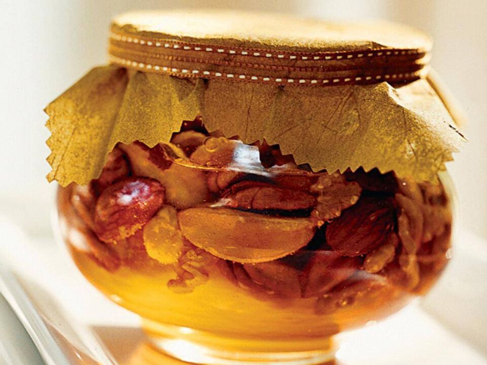 noten met honing voor potentie